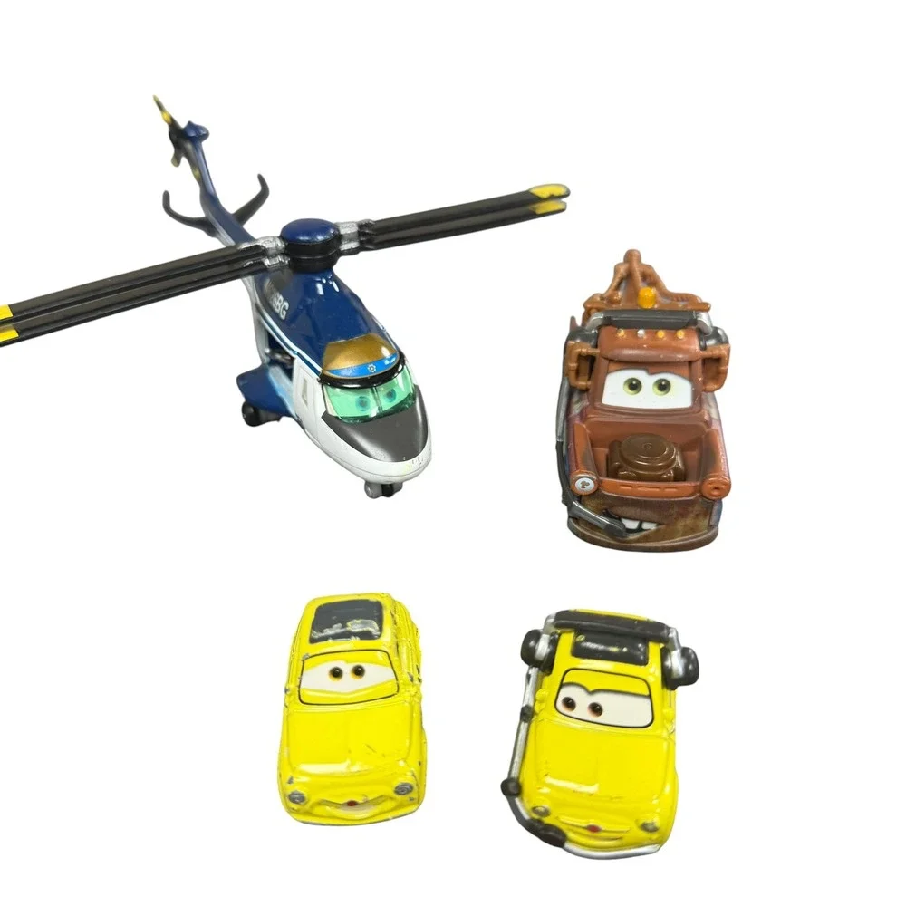 Disney Pixar Cars Lot Mix of Plastic and Diecast Lightning McQueen Mater